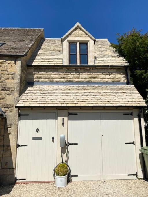 Cotswold Luxury Coach House - Ideal For Couples, W/ Ev Charging Andoversford Exterior photo